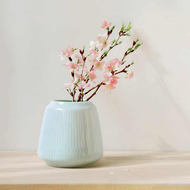 Japanese Sazanami Flower Vase Mint